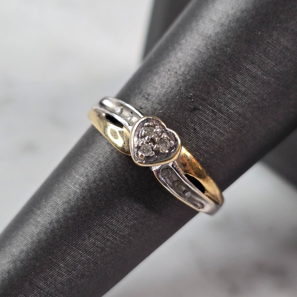Womens Vintage Estate 10k Yellow White Gold Diamond Heart Ring 2.2g E7405